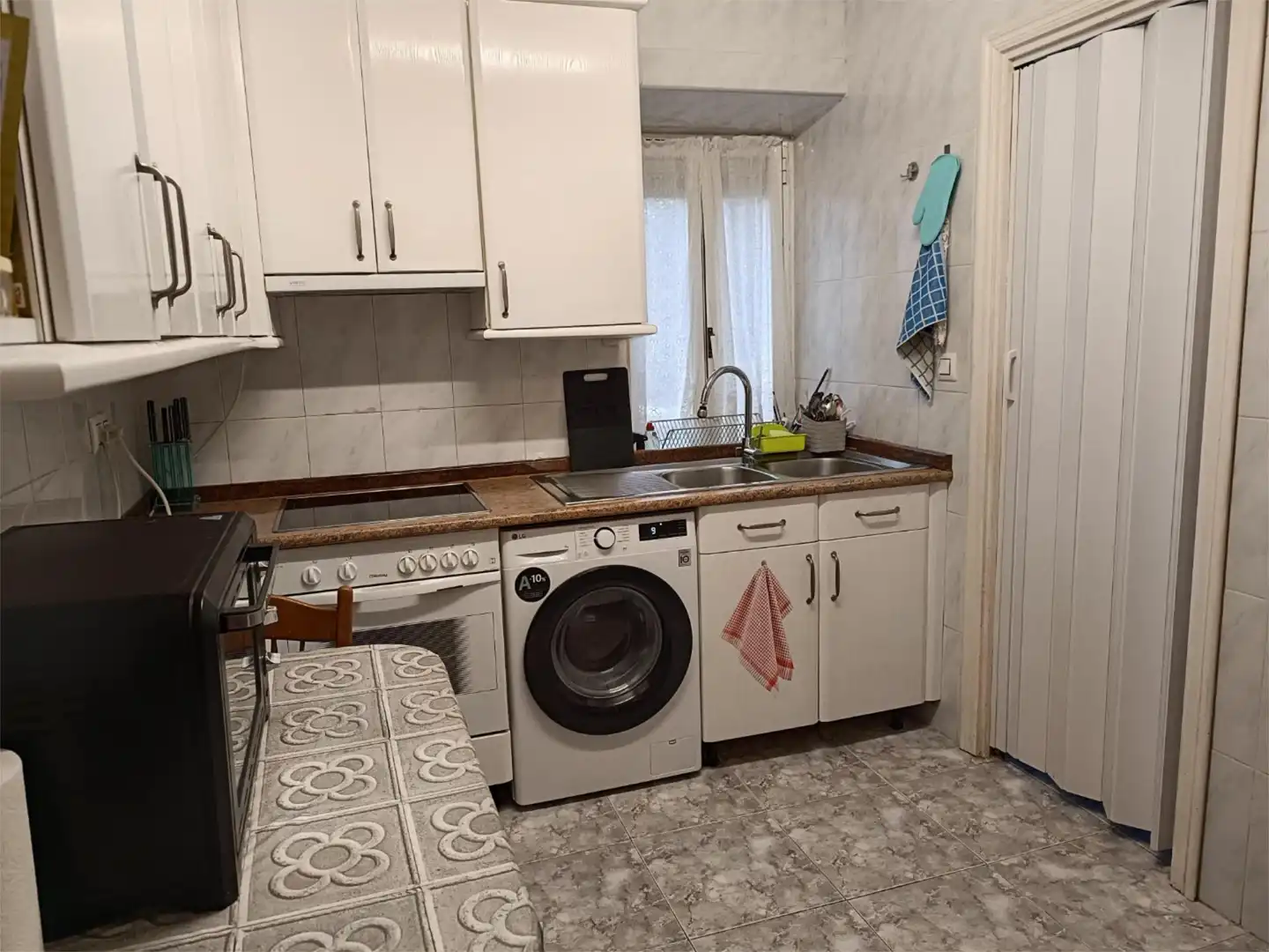Piso en venta en Maidagan Kalea, 53, Santa María de Getxo Cocina de Piso en venta en Getxo con Balcón