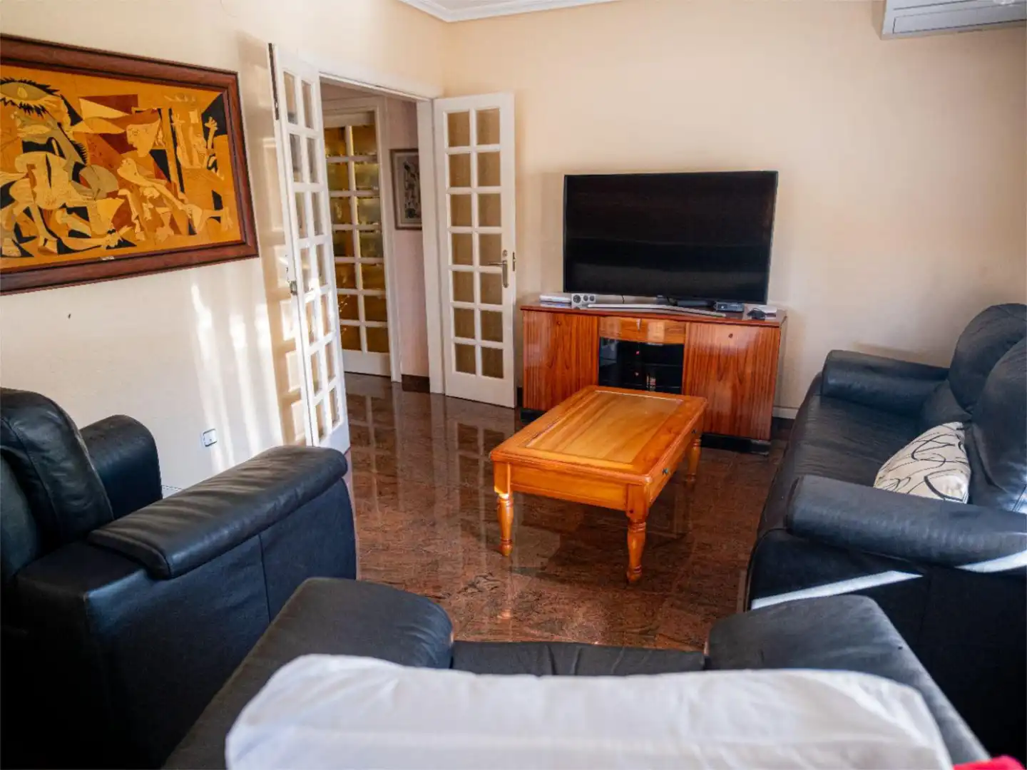 Casa o chalet en venta en Partida Solaes, 100, Zona Papa Luna - Platja del Gurugú Sala de estar de Casa o chalet en venta en Benicarló con Aire acondicionado, Terraza y Piscina