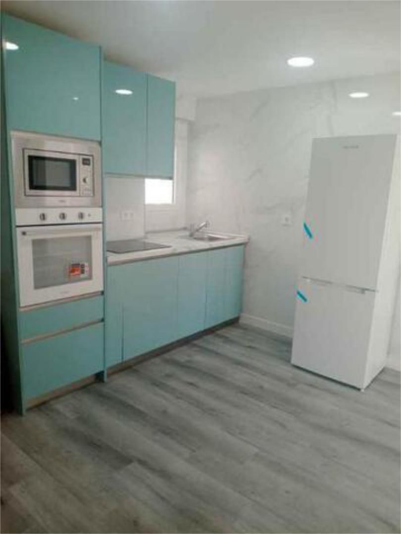 Pis en venda a Juan XXIII - Las Torres - G2 Cuina de Pis en venda en Burgos Capital amb Terrassa