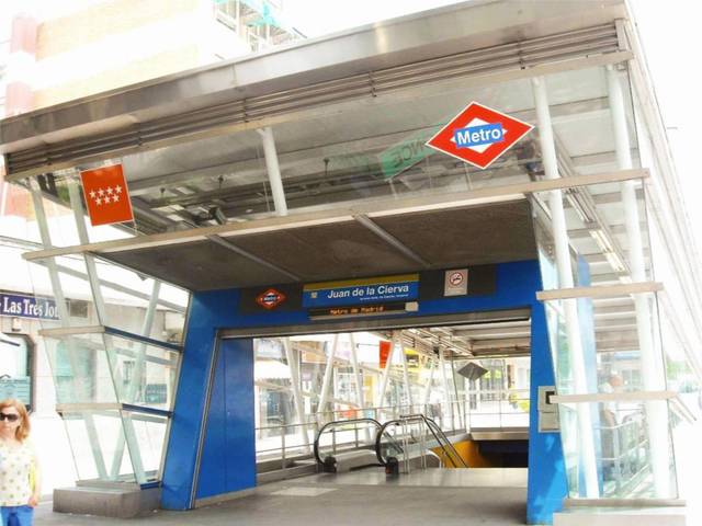 Piso en Venta en Calle Tarragona, 9 en Juan de la Cierva