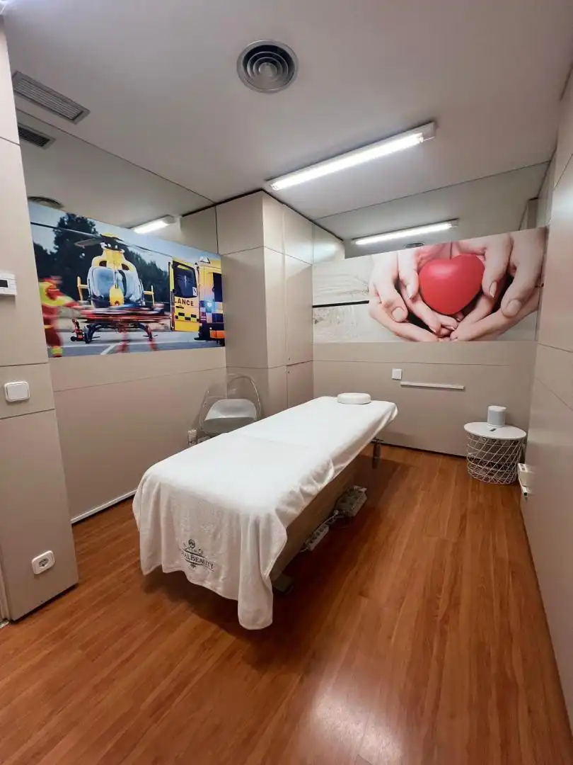 Habitación de Local de alquiler en  Madrid Capital