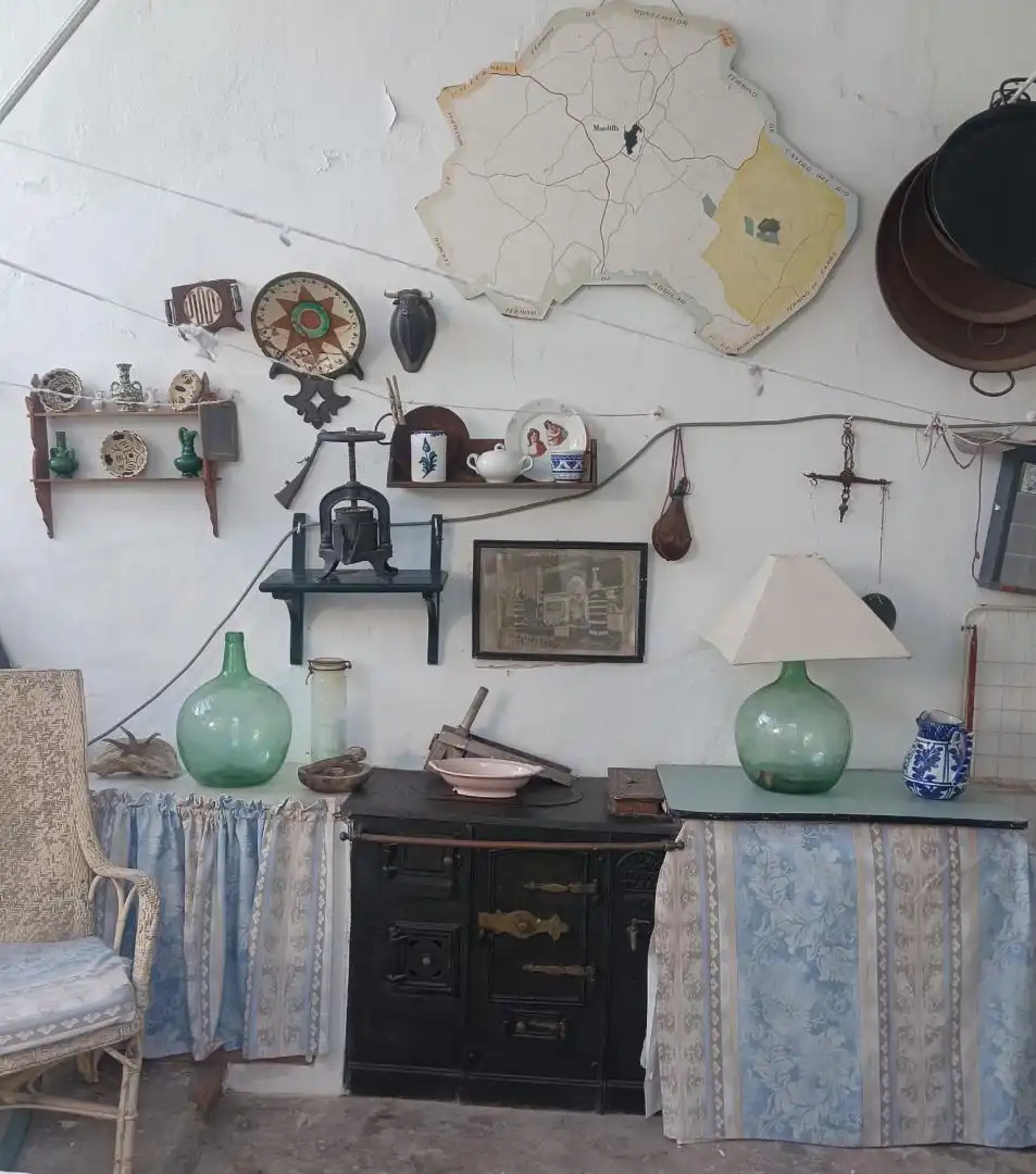 Casa adosada en venta en Calle Puerta de Aguilar, 33, Montilla Casa adosada en venta en Montilla con Aire acondicionado, Trastero y Piscina