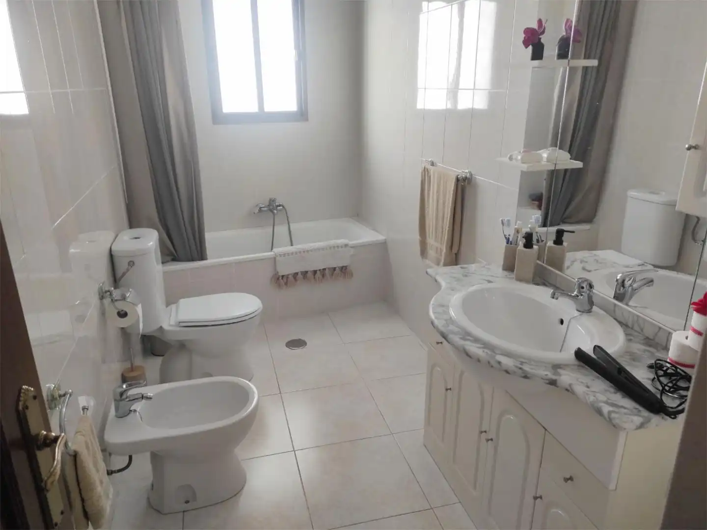 Detached homes for sale in Calle Jesus, 7, Villatorres Bathroom of Detached homes for sale in Villatorres with Air Conditioner, Heating and Private garden