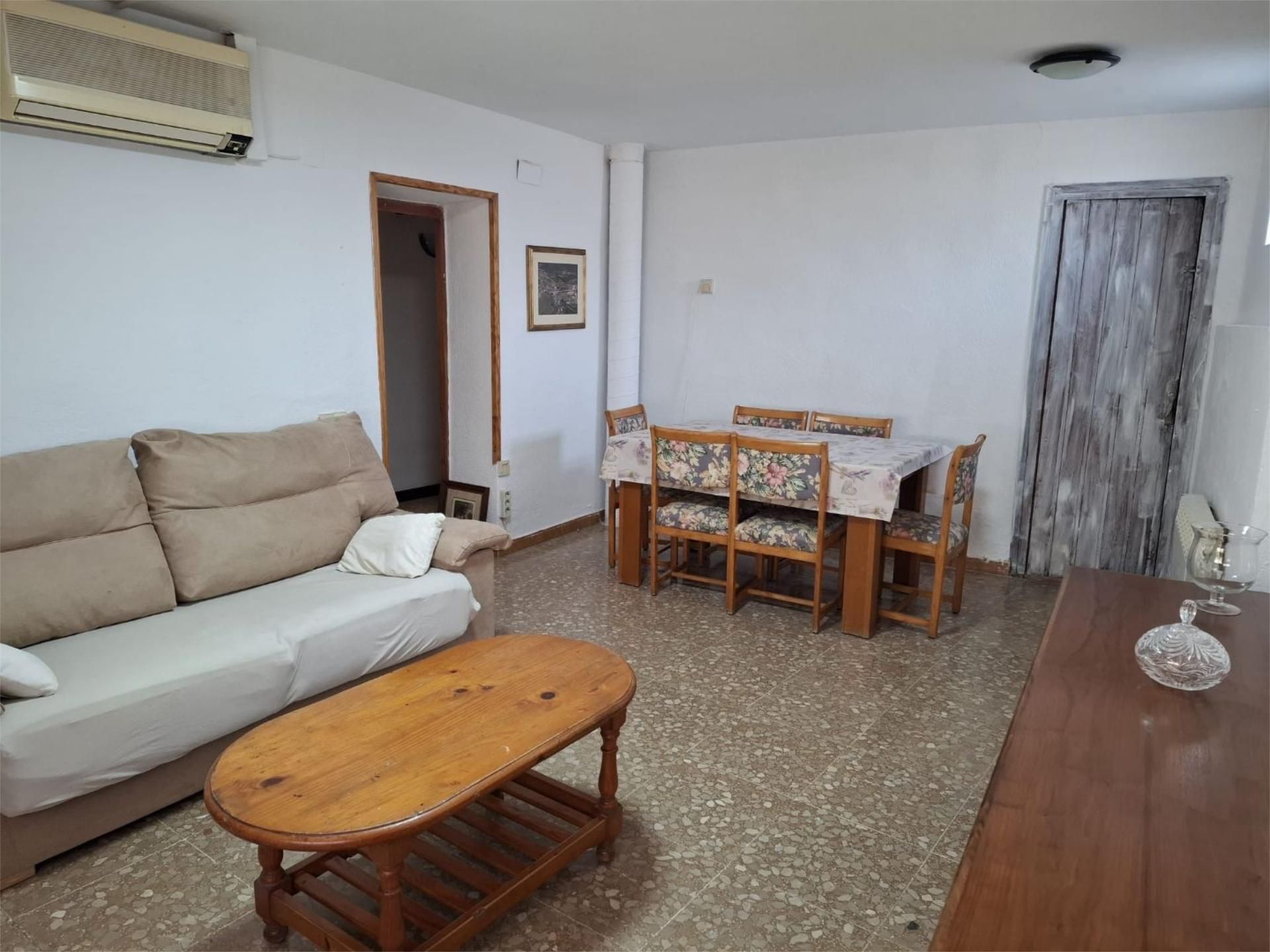 Country house to rent in Carrer Orient, 19, Fulleda