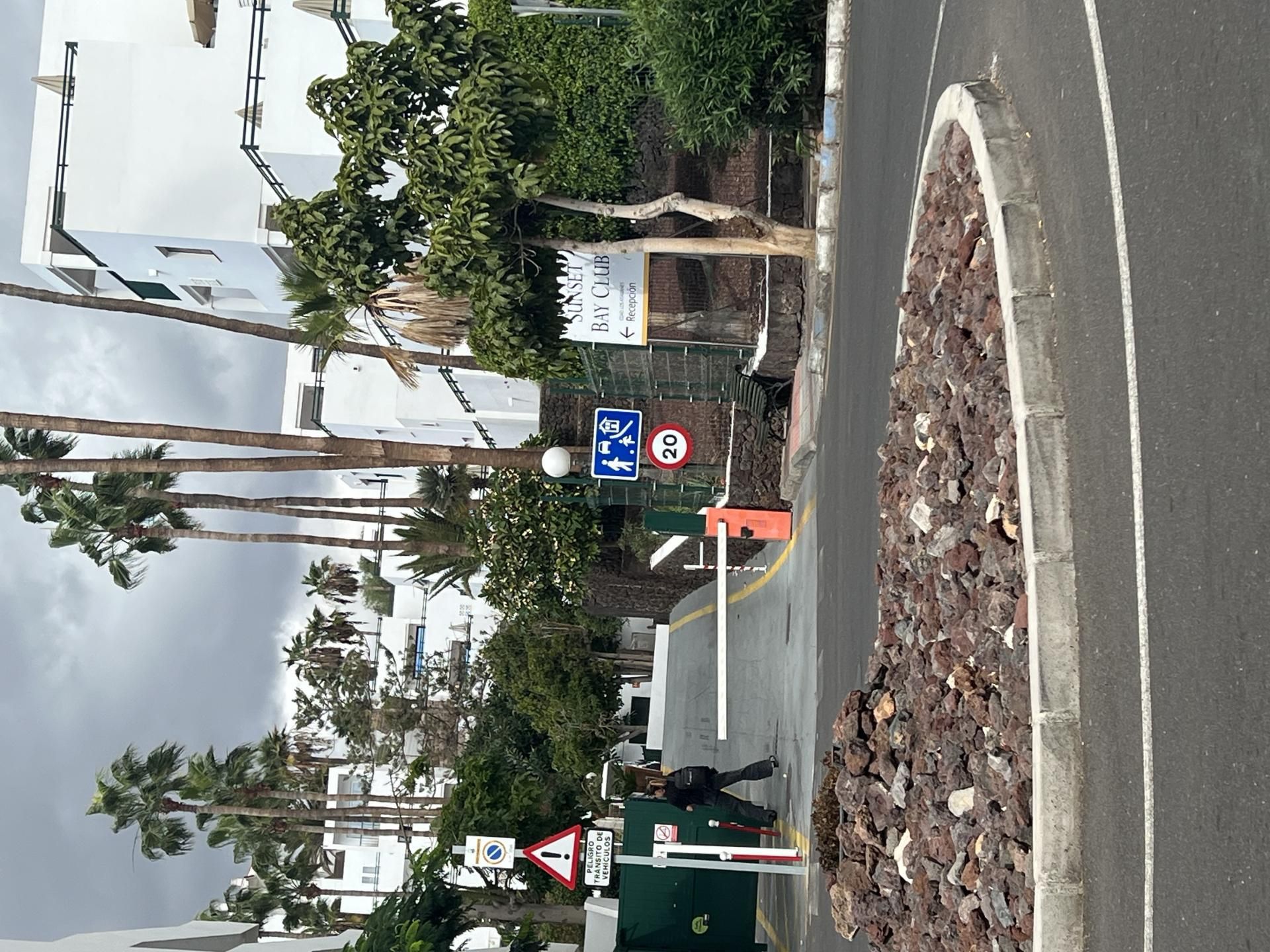 Vista exterior de Garatge en venda en Adeje