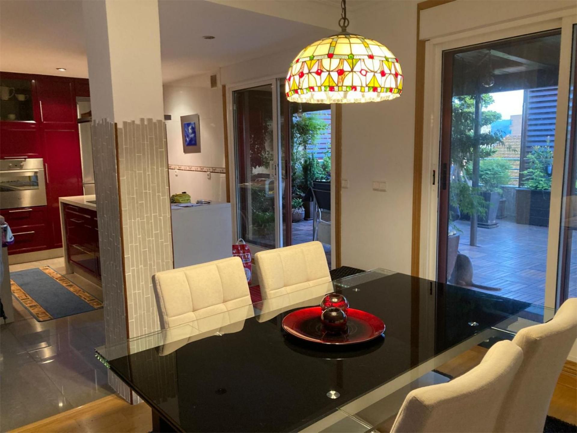 Flat for sale in Rúa Echegaray, 27, Centro - Echegaray Dining room of Flat for sale in Pontevedra Capital with Heating, Private garden and Parquet flooring