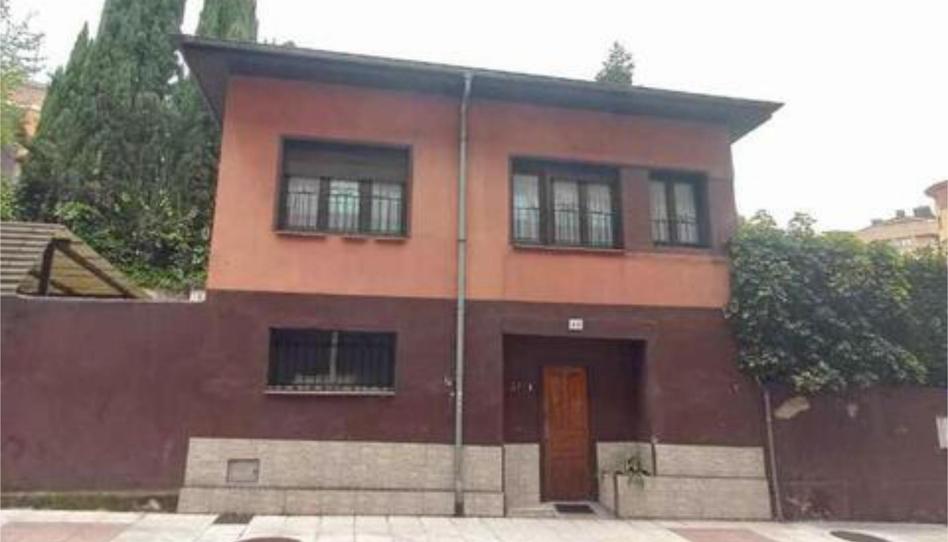 Single-family semi-detached for sale in HUCA - La Cadellada, Oviedo - image 1 Photo 1 of Single-family semi-detached for sale in HUCA - La Cadellada, Oviedo