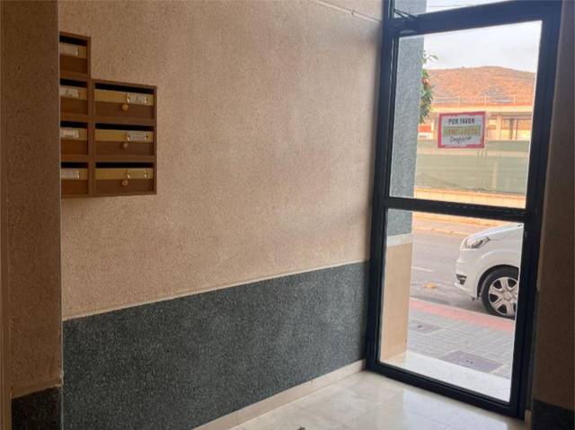 Piso en Alquiler en Avenida de Crevillente, 32 en Hondón de las Nieves / El Fondó de les Neus