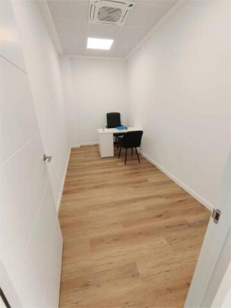 Office to rent in Las Salinas Office to rent in Roquetas de Mar with Air Conditioner