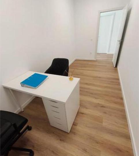 Foto 2 de Oficina de lloguer a Las Salinas, Almería