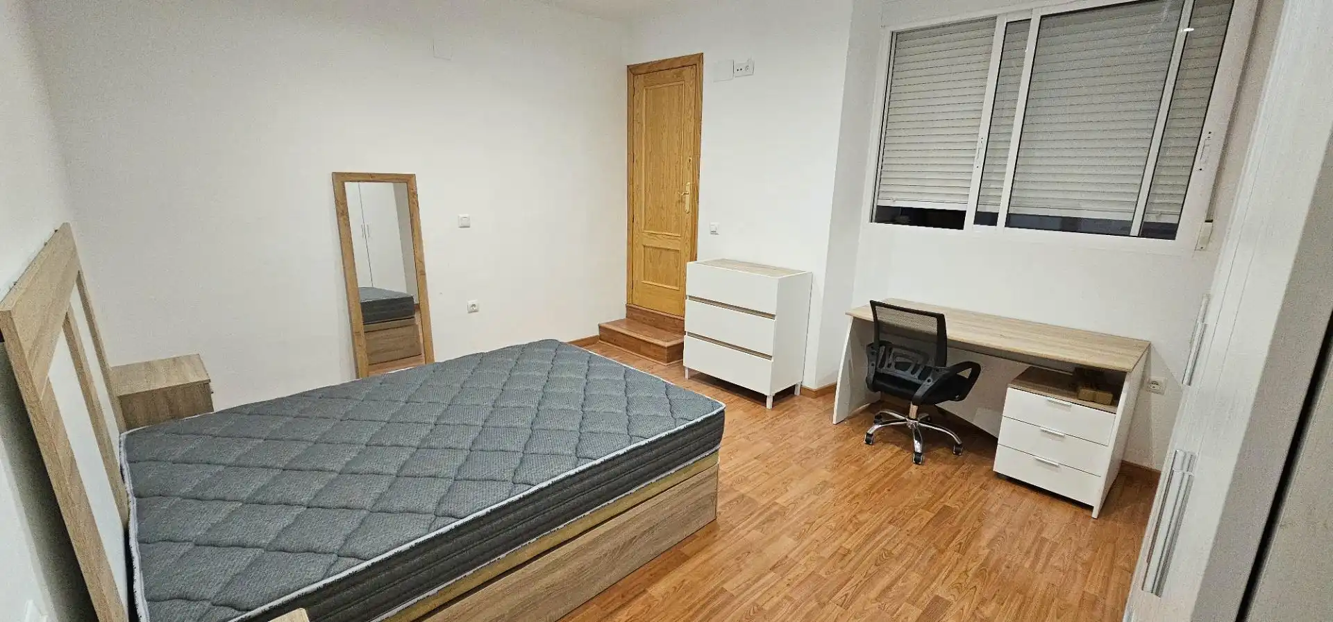 Habitación en Calle Nueva, 6, Avda de Madrid - Pº de la Estación Habitación en Calle Nueva, 6, Avda de Madrid - Pº de la Estación