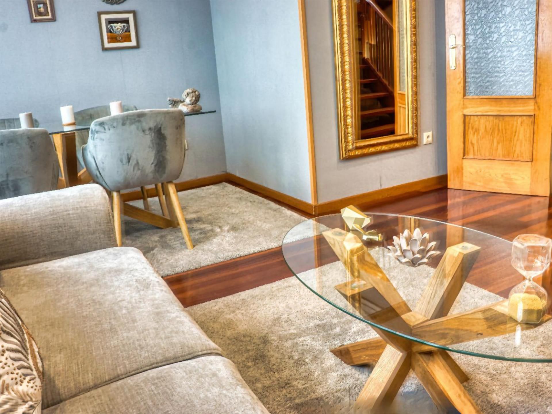 Flat for sale in Plaza Domingo Álvarez Acebal, 2, Centro