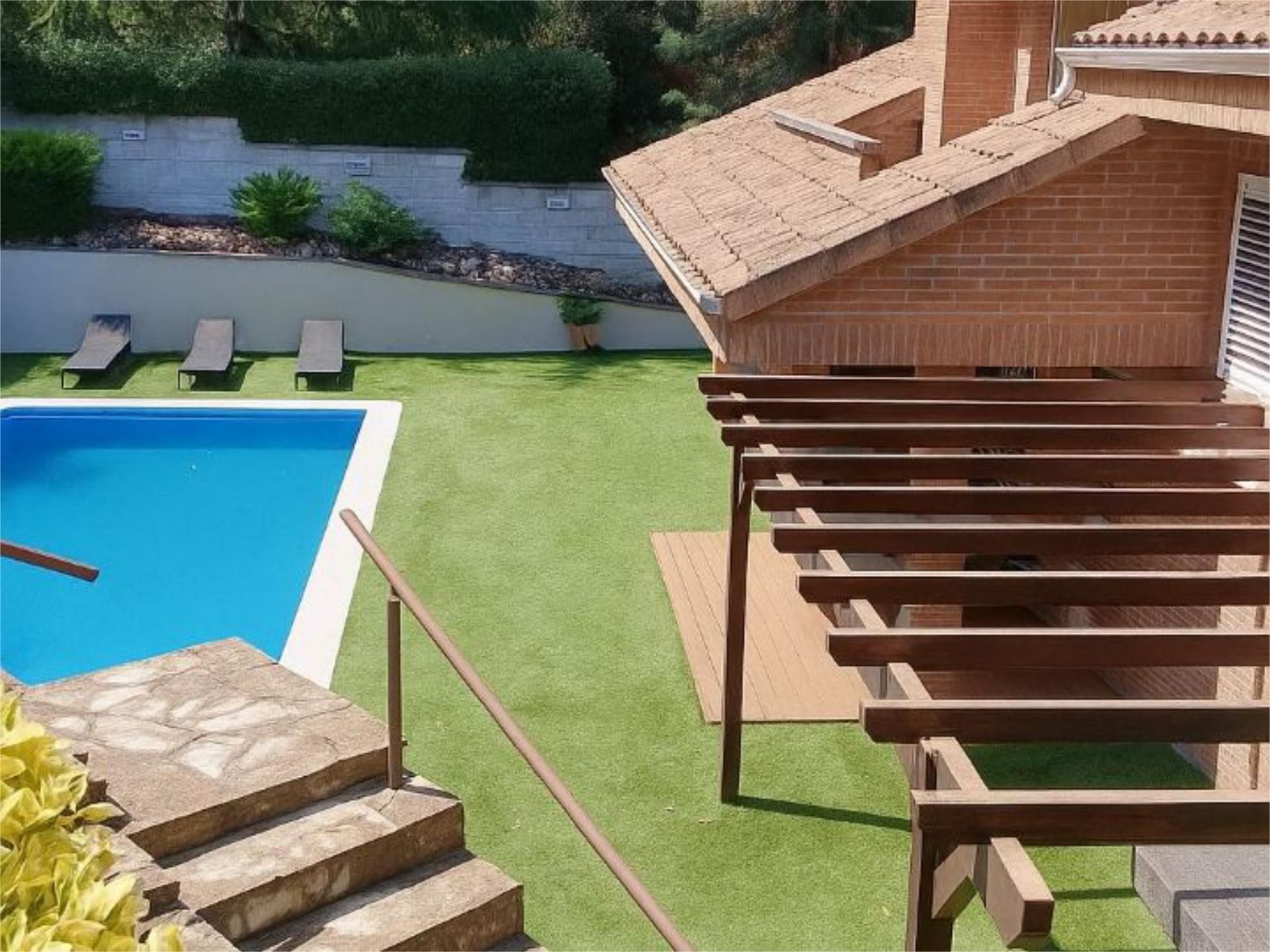 Flat for sale in Carrer 1, 1, Corbera de Llobregat Swimming pool of Flat for sale in Corbera de Llobregat with Air Conditioner, Heating and Private garden