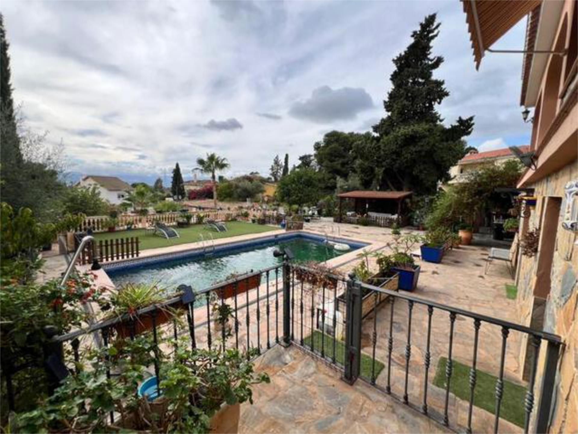 Casa o xalet en venda a Puertosol Jardí de Casa o xalet en venda en Málaga Capital amb Terrassa i Piscina