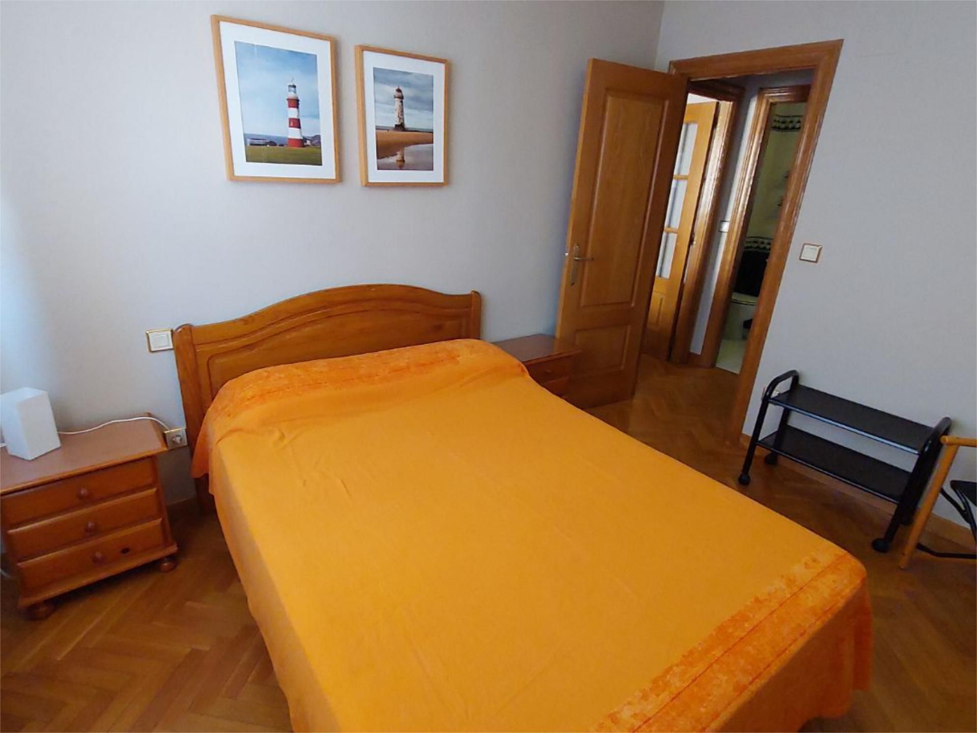 Bedroom of Apartment to rent in Palencia Capital