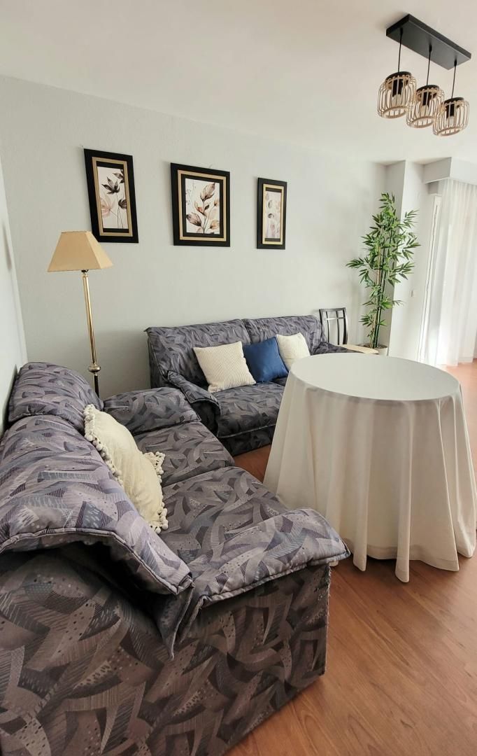 Flat to rent in Avenida Luis Movilla, 10, Valdepasillas - La Paz - Huerta Rosales Living room of Flat to rent in Badajoz Capital with Air Conditioner, Heating and Parquet flooring