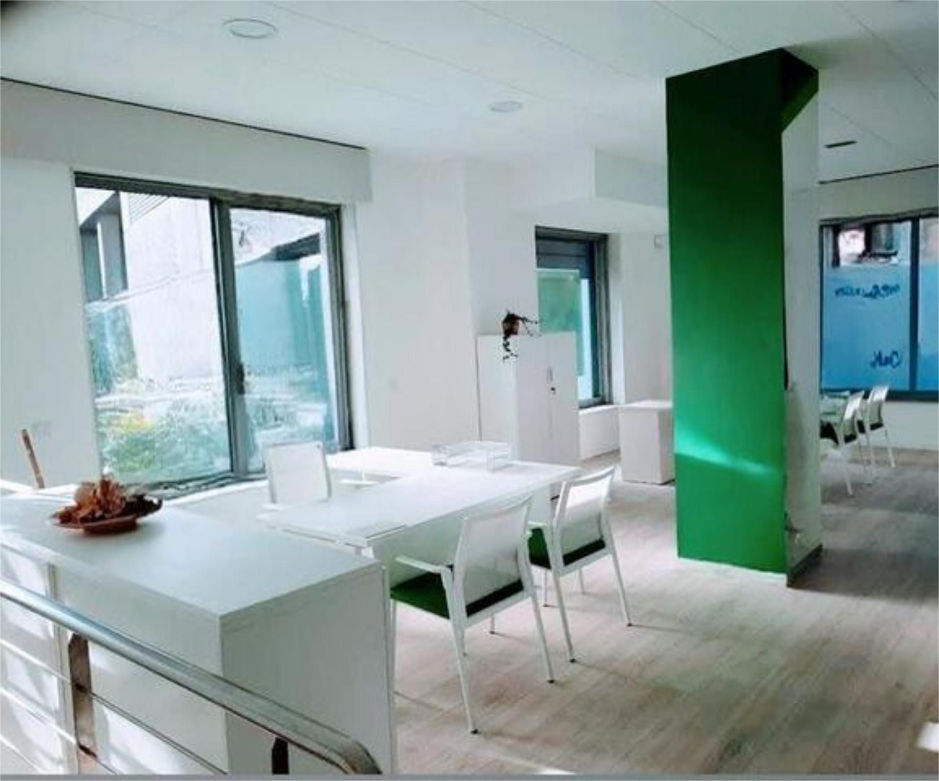 Oficina de lloguer en Santiago de Compostela  amb Aire condicionat