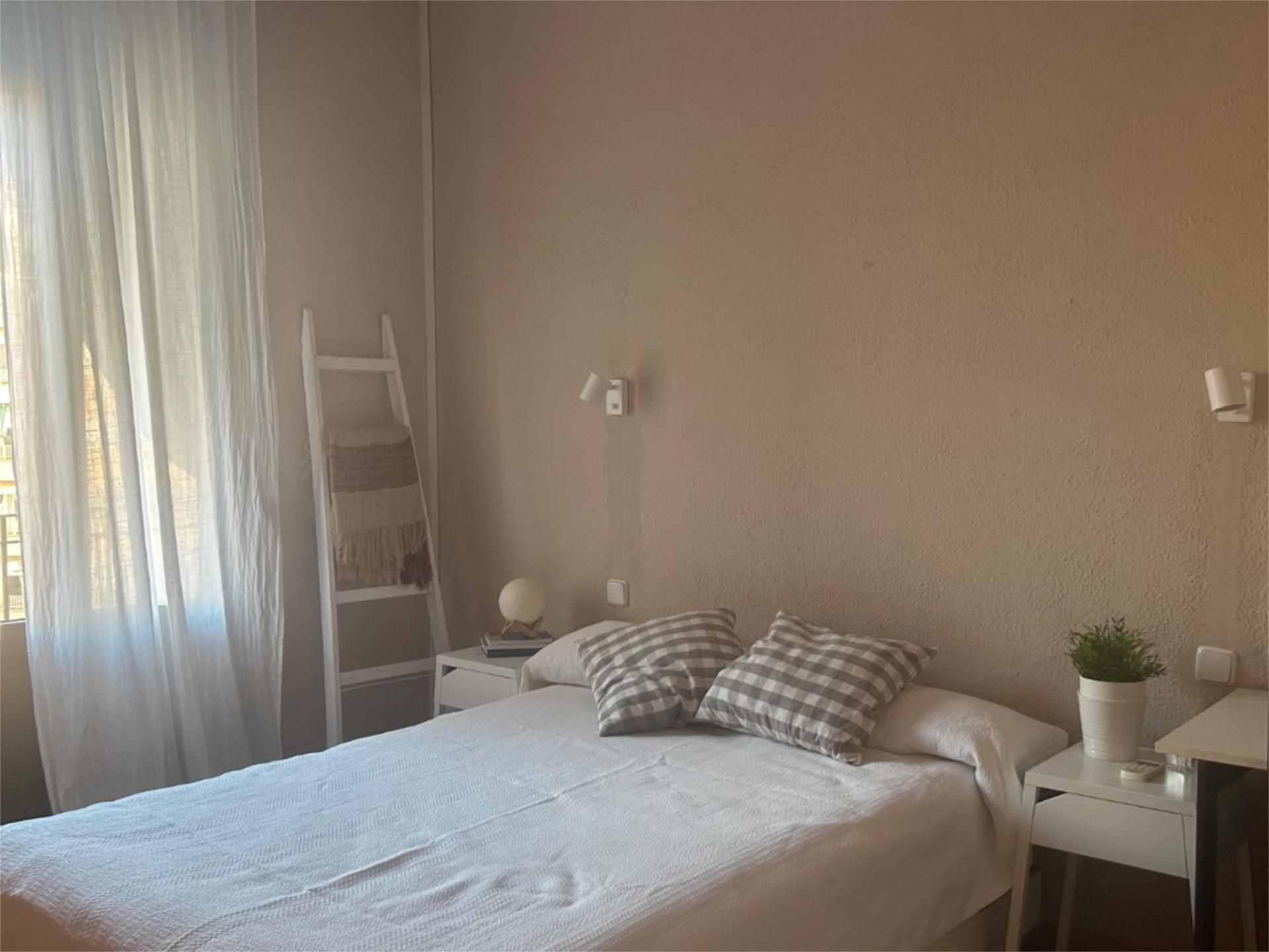 Pis per a compartir a Gran Via de les Corts Catalanes, 274, La Font de la Guatlla Pis per a compartir a Gran Via de les Corts Catalanes, 274, La Font de la Guatlla