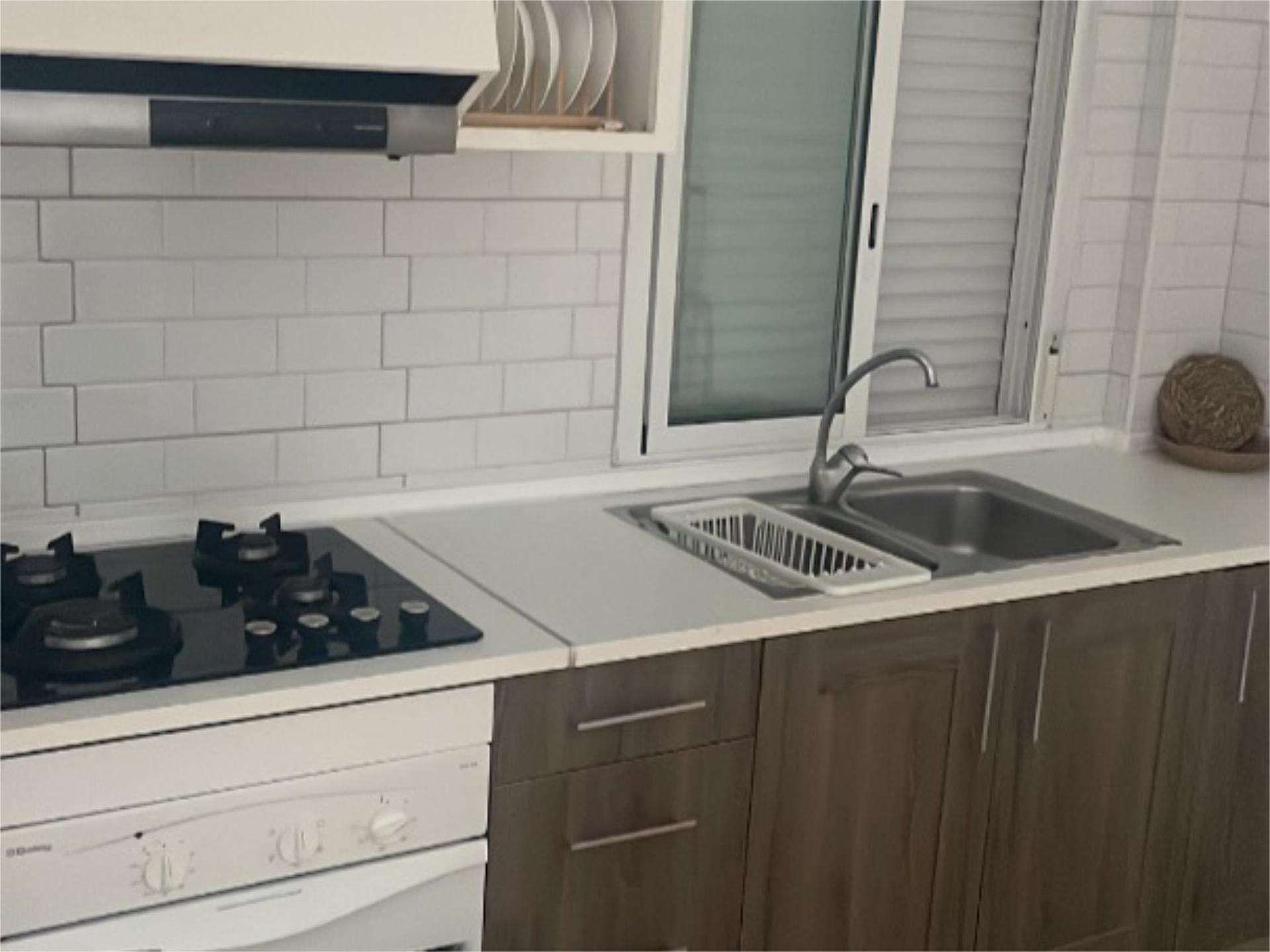 Flat to rent in Calle Aragón, 29, Plaza de Toros - Avenida Chapí - Trinquete Kitchen of Flat to rent in Elda with Air Conditioner, Heating and Furnished