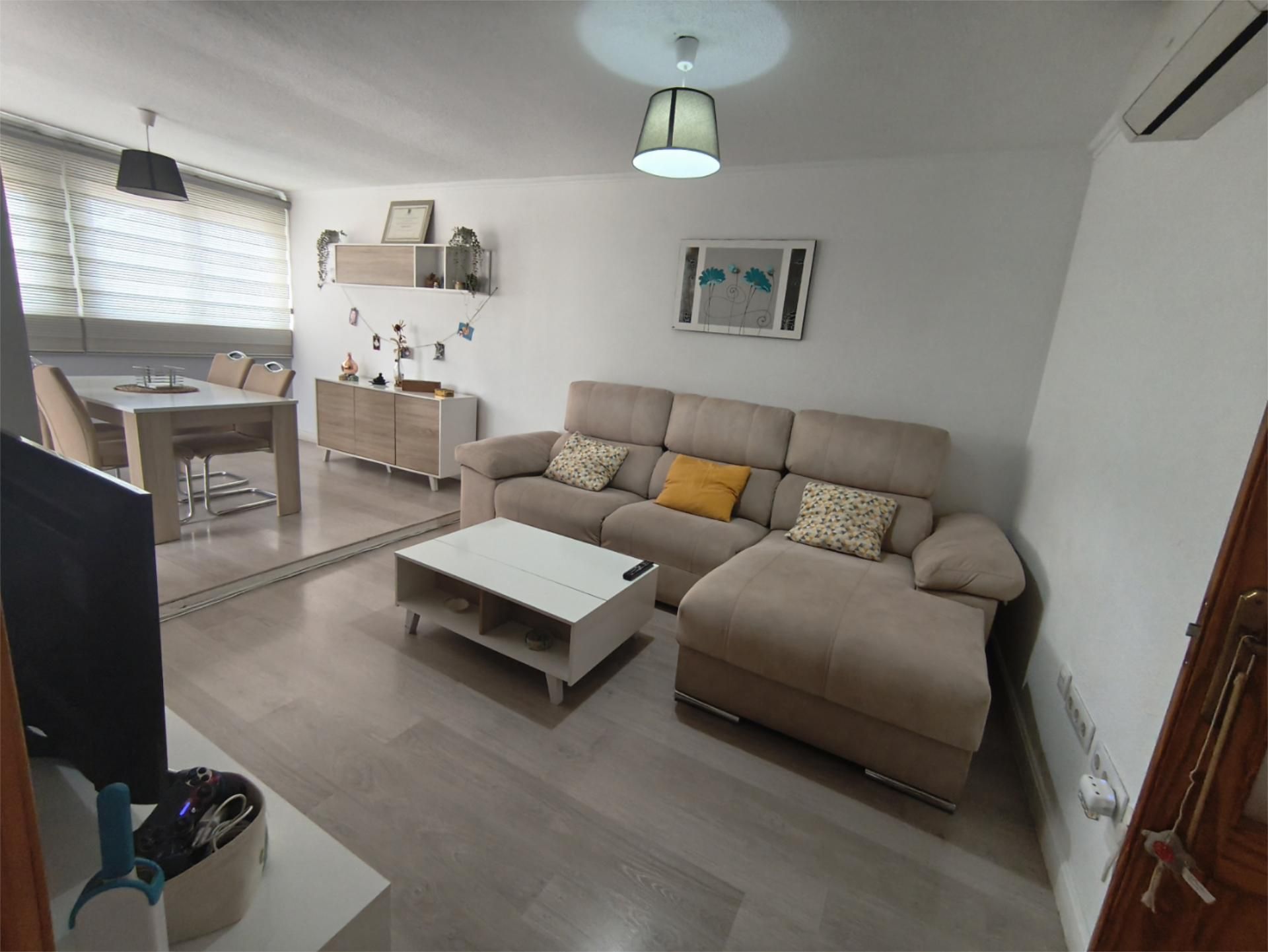 Àtic en venda a Calle Arcadia, 11, Pabellón - Estación - El Corte Inglés Sala d'estar de Àtic en venda en El Ejido amb Aire condicionat i Terrassa