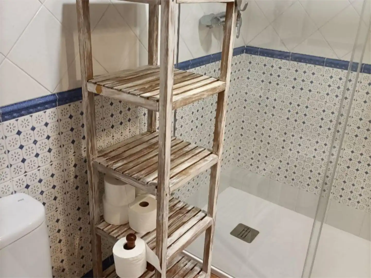 Habitación en Rúa Néboa, 11, Liáns Baño de Planta baja para compartir en Oleiros con Calefacción, Jardín privado y Terraza