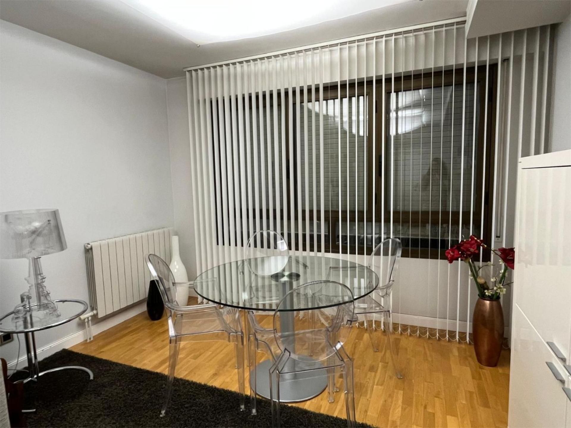 Flat to share in Calle de Irunlarrea, Mendebaldea - Ermitagaña Dining room of Flat to share in Pamplona / Iruña with Heating, Furnished and Community parking