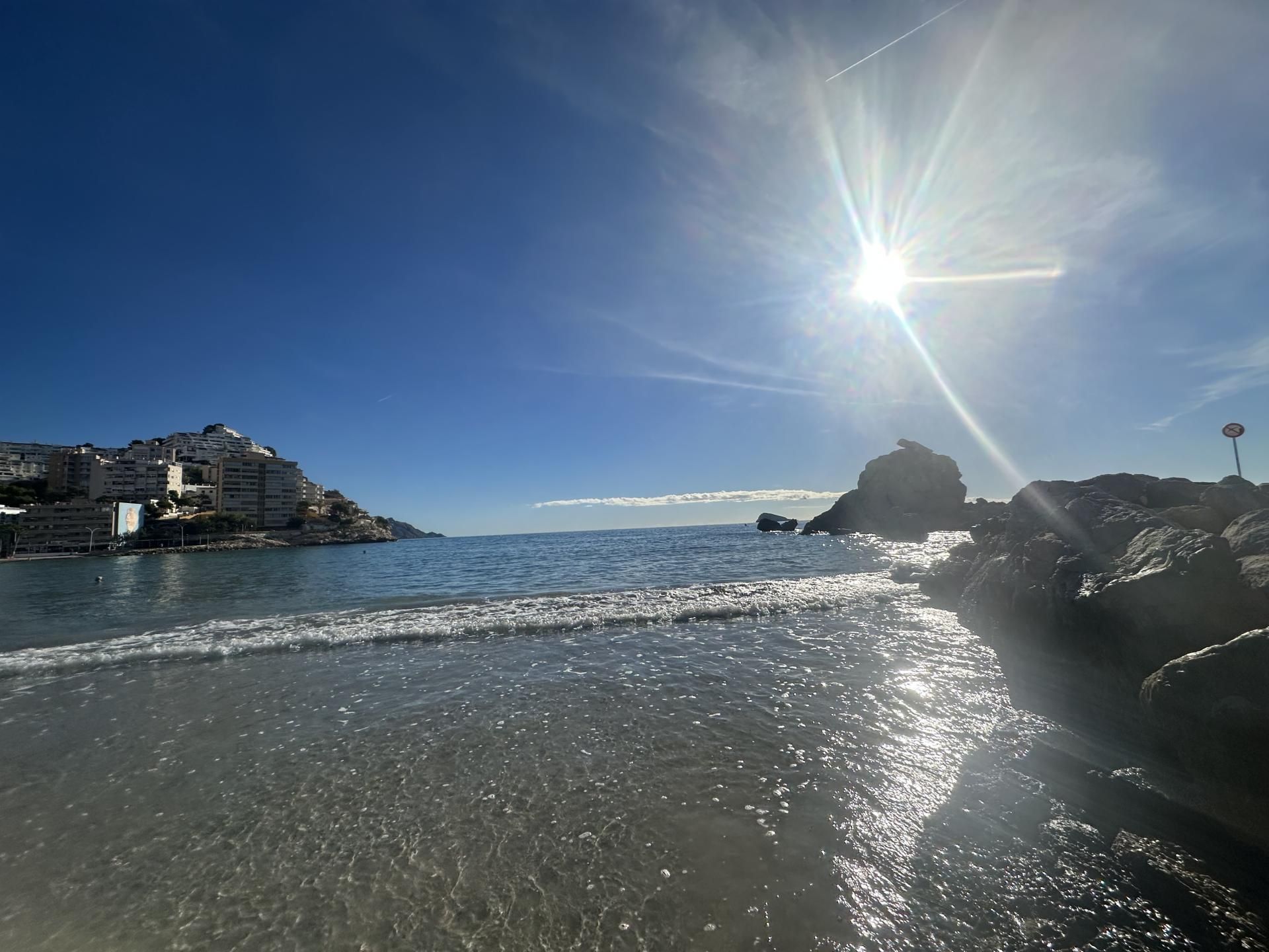 Pis de lloguer a Carrer Llevant, 5, Alitana - Casablanca Vista exterior de Pis de lloguer en Villajoyosa / La Vila Joiosa amb Aire condicionat, Jardí privat i Terrassa