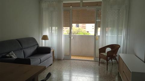 Photo 3 of Flat to share in Carrer de Domènech I Montaner, 3, Montbau, Barcelona