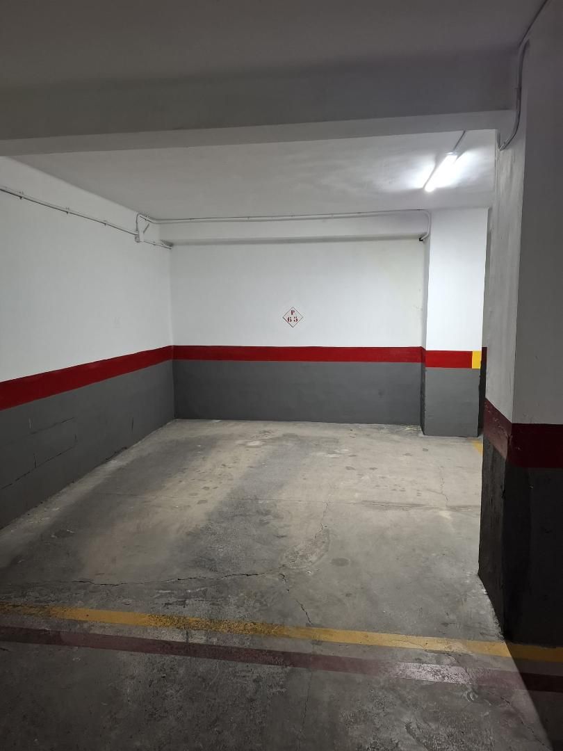 Garatge de lloguer a Carrer de l'Alcoià, 3, Platja de la Pobla de Farnals Aparcament de Garatge de lloguer en La Pobla de Farnals