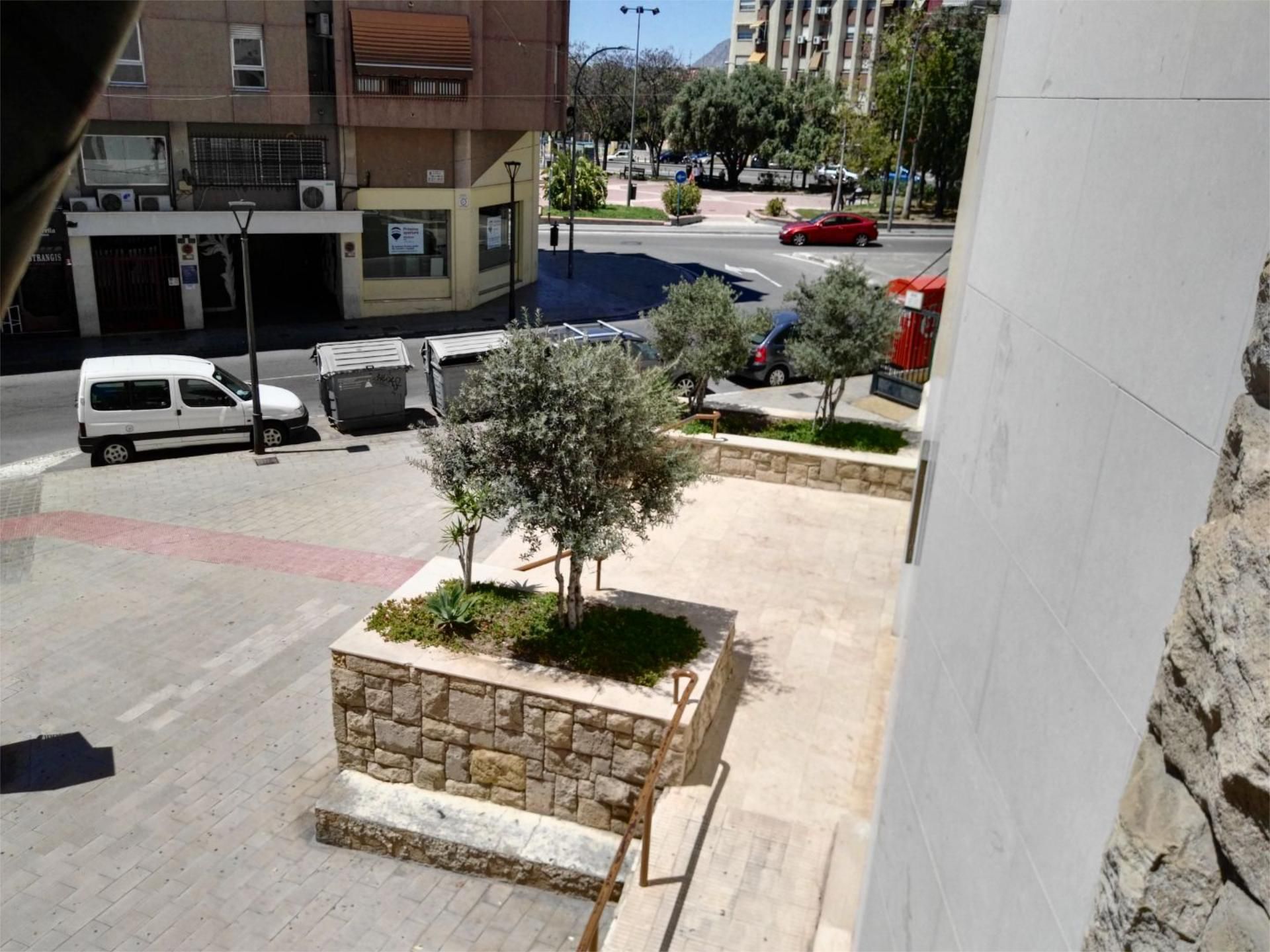 Flat for sale in Calle Poeta Garcilaso, 1, Barrio de San Blas Exterior view of Flat for sale in Alicante / Alacant with Air Conditioner