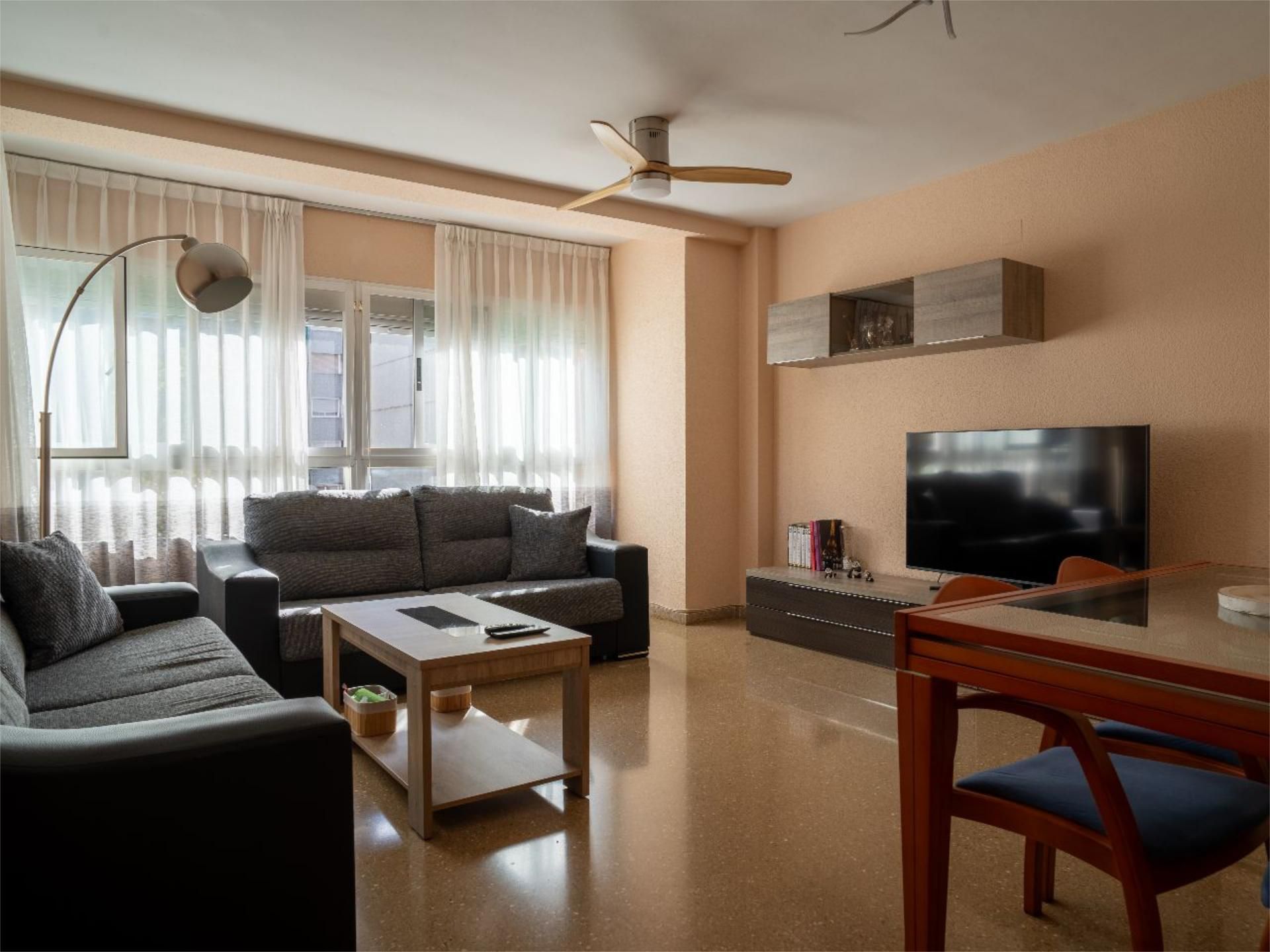Flat for sale in Carrer del Pintor Maella, 16, La Creu del Grau Living room of Flat for sale in Valencia Capital with Air Conditioner