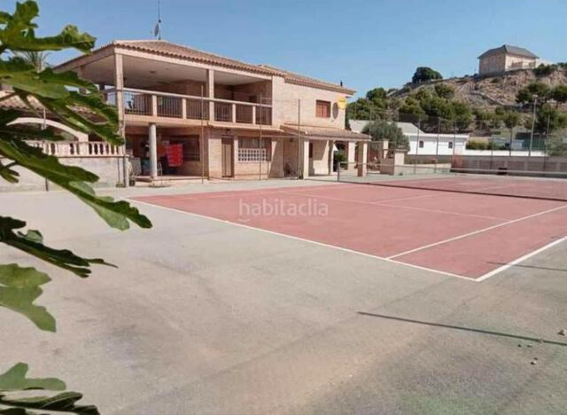 Single-family semi-detached for sale in Embajadores - Lavapiés Single-family semi-detached for sale in Madrid Capital with Heating, Private garden and Terrace