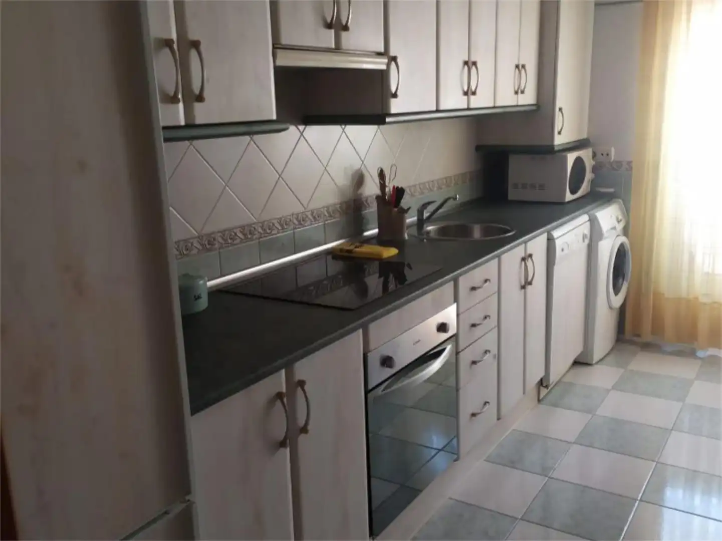 Cocina de Piso en venta en Ciudad Rodrigo con Calefacción, Parquet y Amueblado