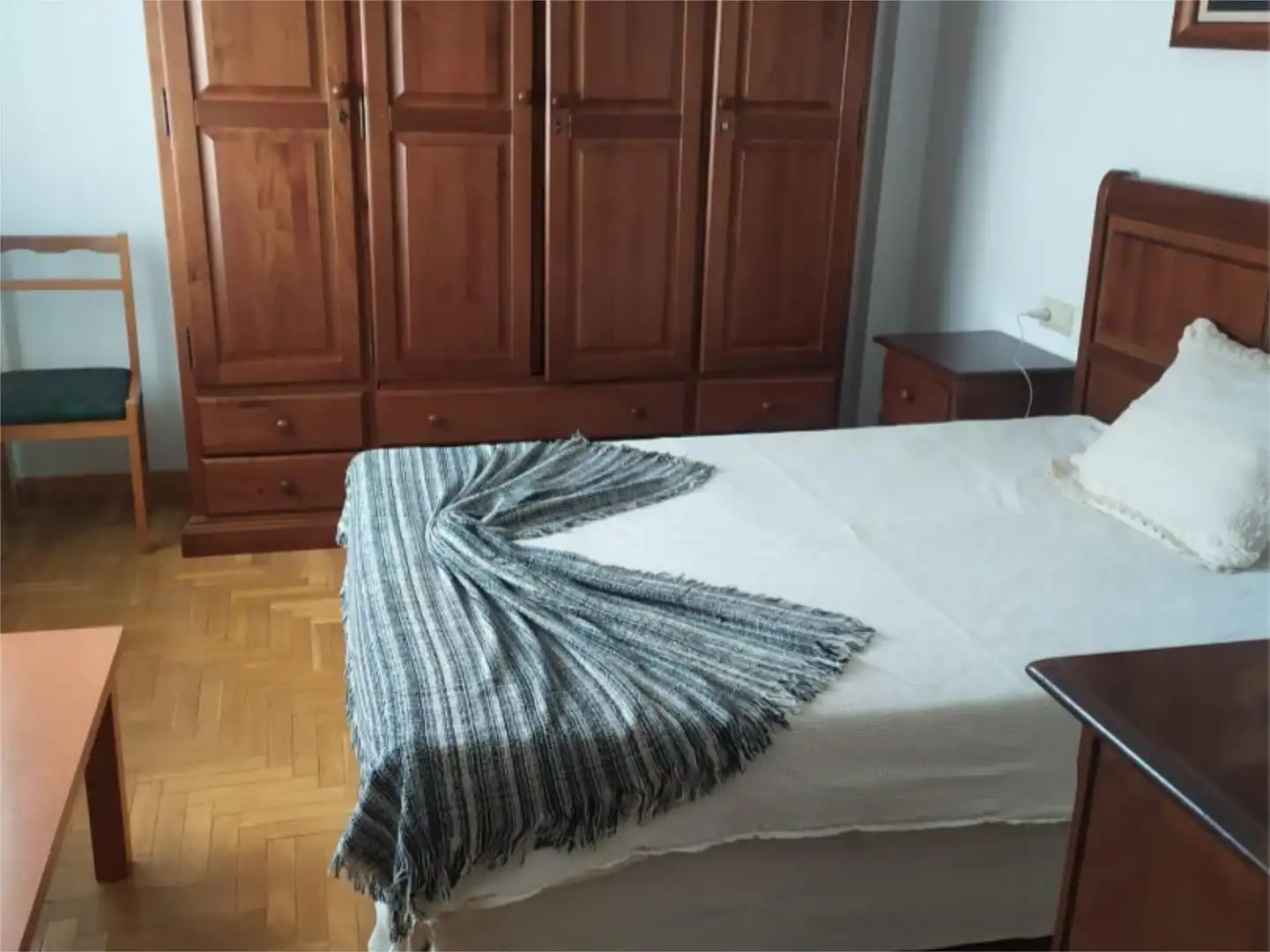 Habitación de Piso en venta en Ciudad Rodrigo con Calefacción, Parquet y Amueblado