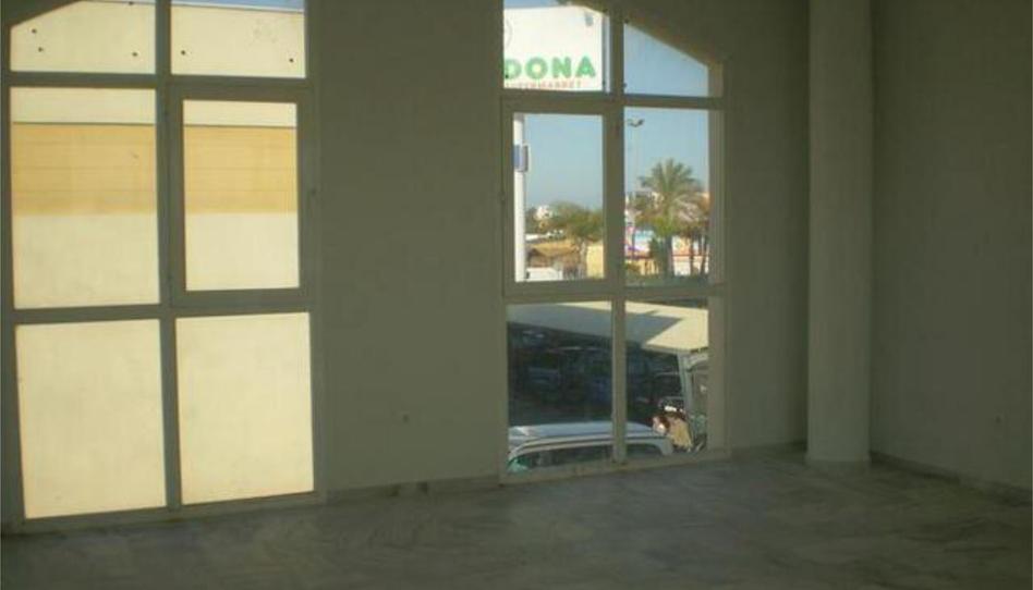 Photo 1 of Premises to rent in Los Gallos, Cádiz