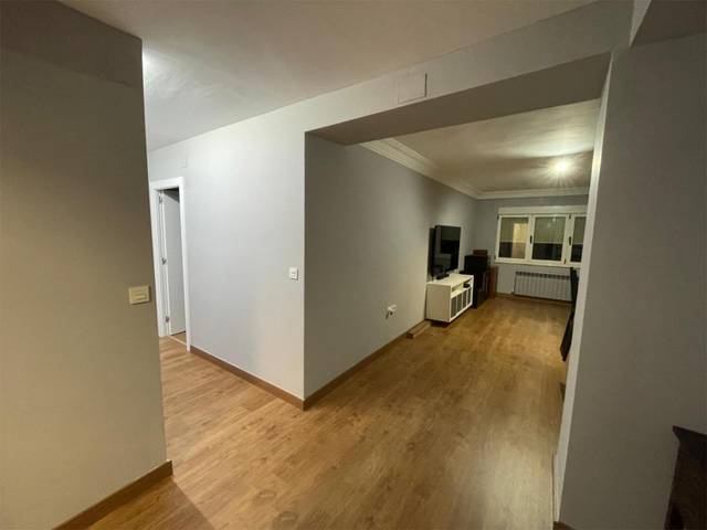 Piso en Venta en Calle Ramón Bautista Clavería, 36 en La Felguera