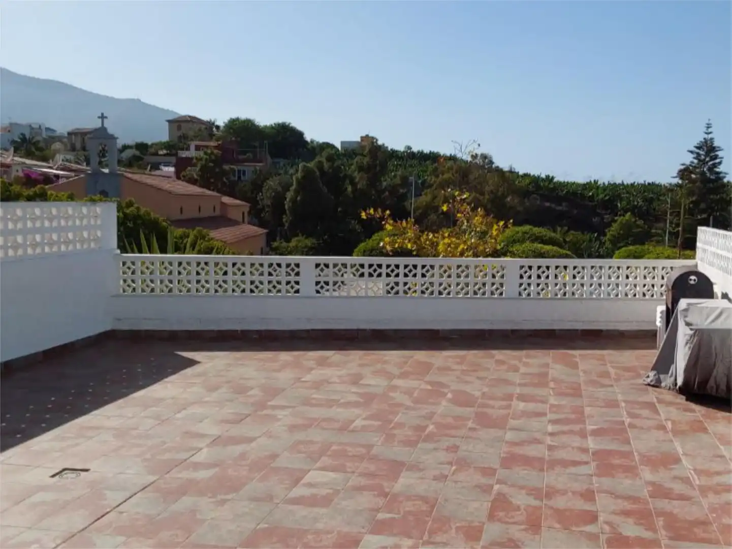 Einfamilien-Reihenhaus zur Miete in Avenida 8 Marzo, 43, San Antonio - Las Arenas Terrasse von Einfamilien-Reihenhaus zur Miete in Puerto de la Cruz