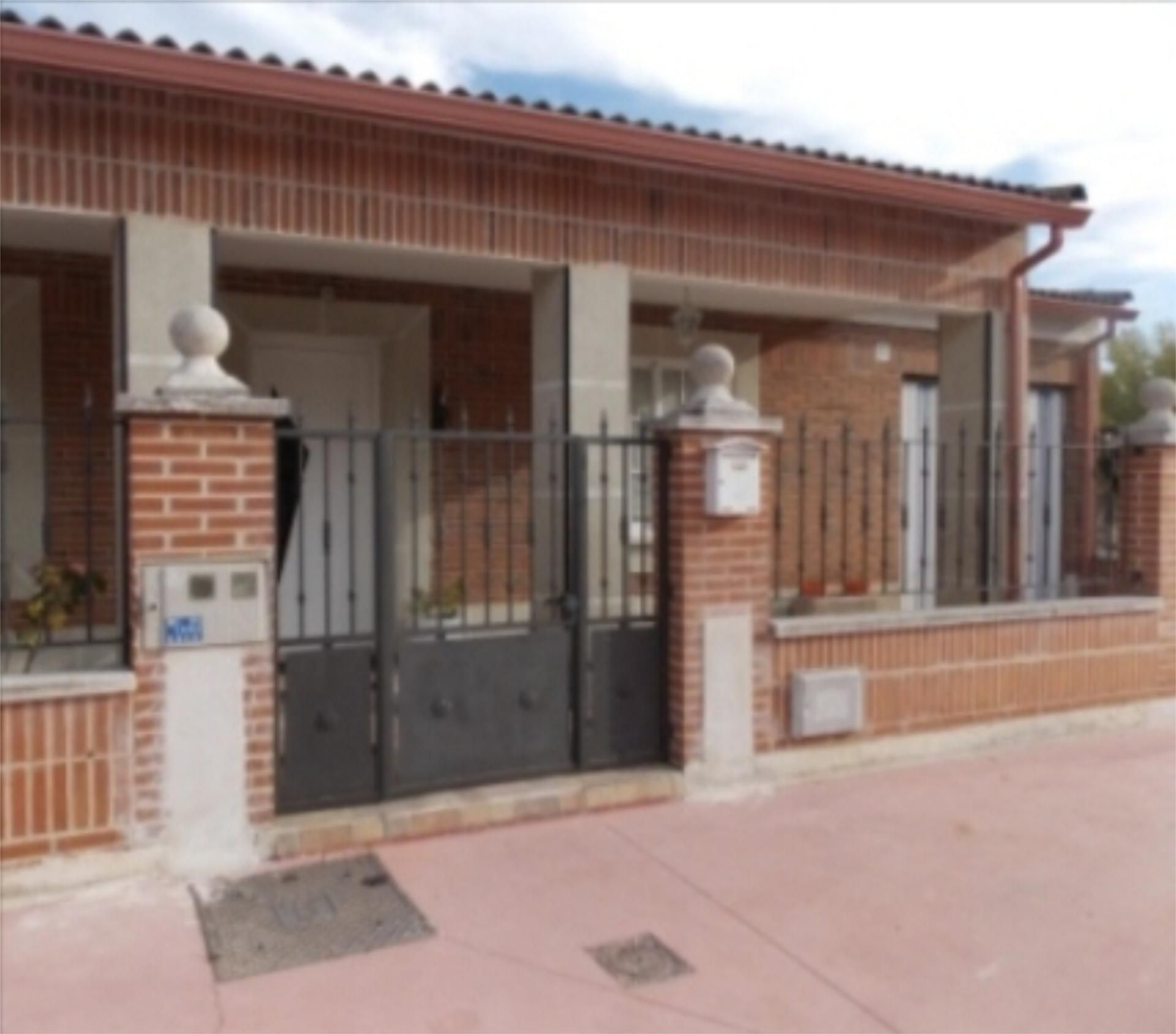 Exterior view of House or chalet to rent in Valladolid Capital  with Heating, Private garden and Terrace