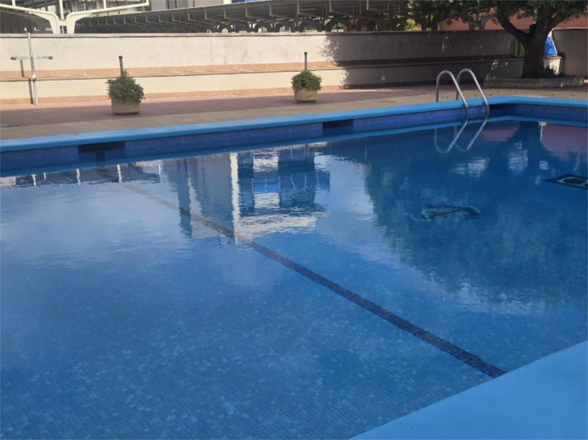 Flat for sale in Avinguda Tarragona, 136, Can Nicolau - Les Sorres - Valparaiso Swimming pool of Flat for sale in Cunit with Swimming Pool and Balcony