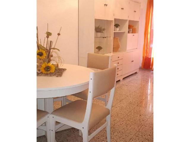 Piso en Alquiler en Calle de Santa Teresa de Jesús, 19 en Centro Urbano