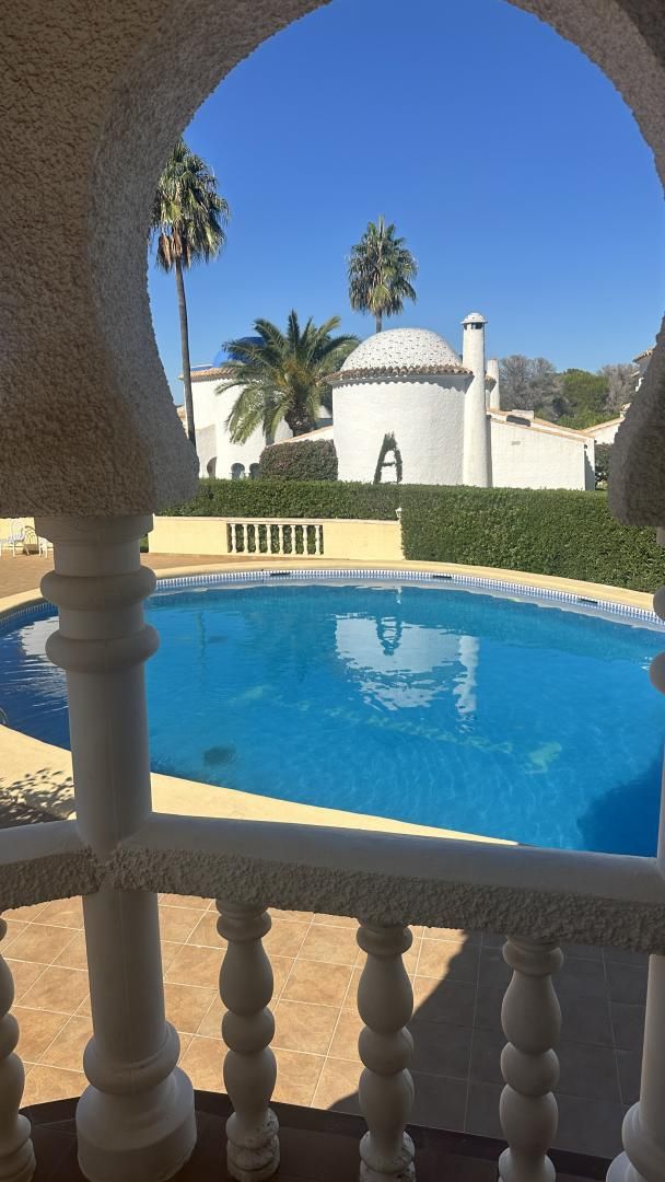 Piscina de Apartament de lloguer en Dénia amb Aire condicionat, Calefacció i Jardí privat