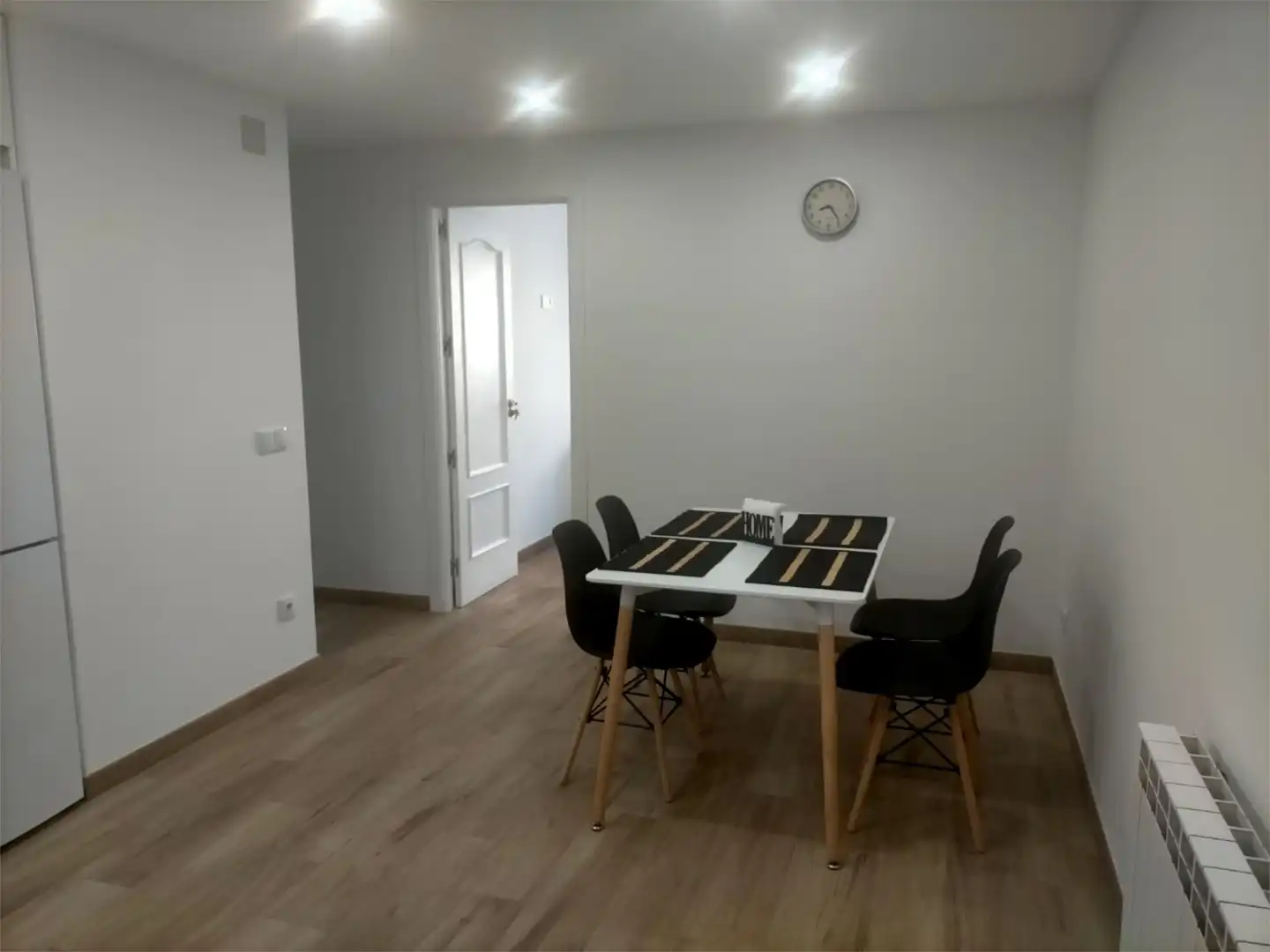 Comedor de Piso para compartir en Móstoles con Calefacción y Amueblado