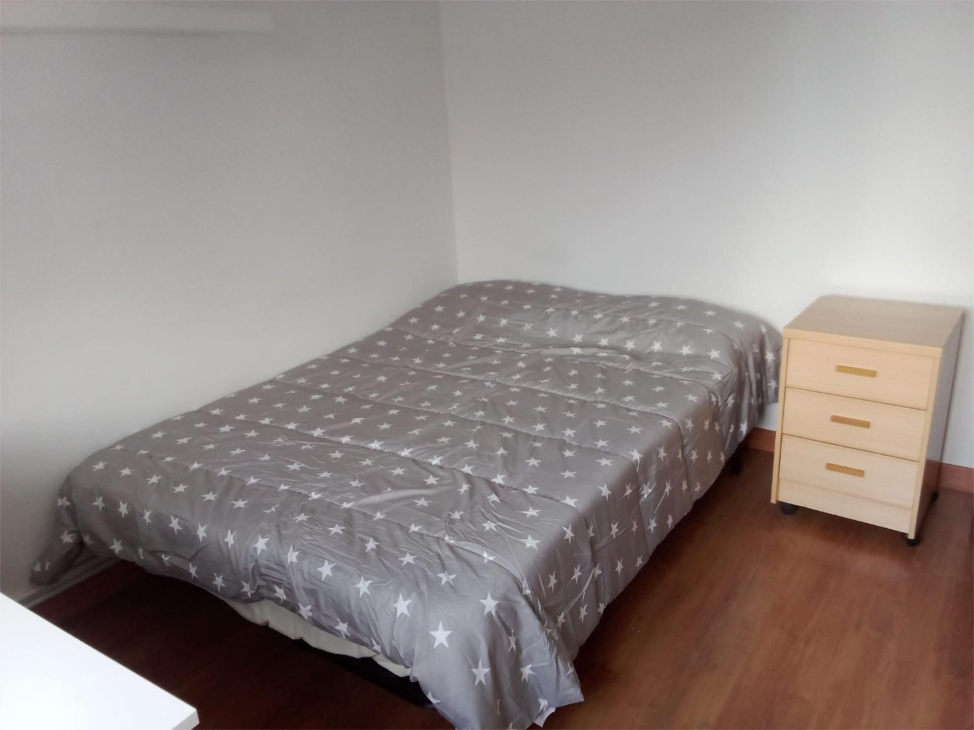 Pis de lloguer a Gran Via de les Corts Catalanes, 869, El Clot Dormitori de Pis de lloguer en Barcelona Capital amb Aire condicionat, Calefacció i Parquet