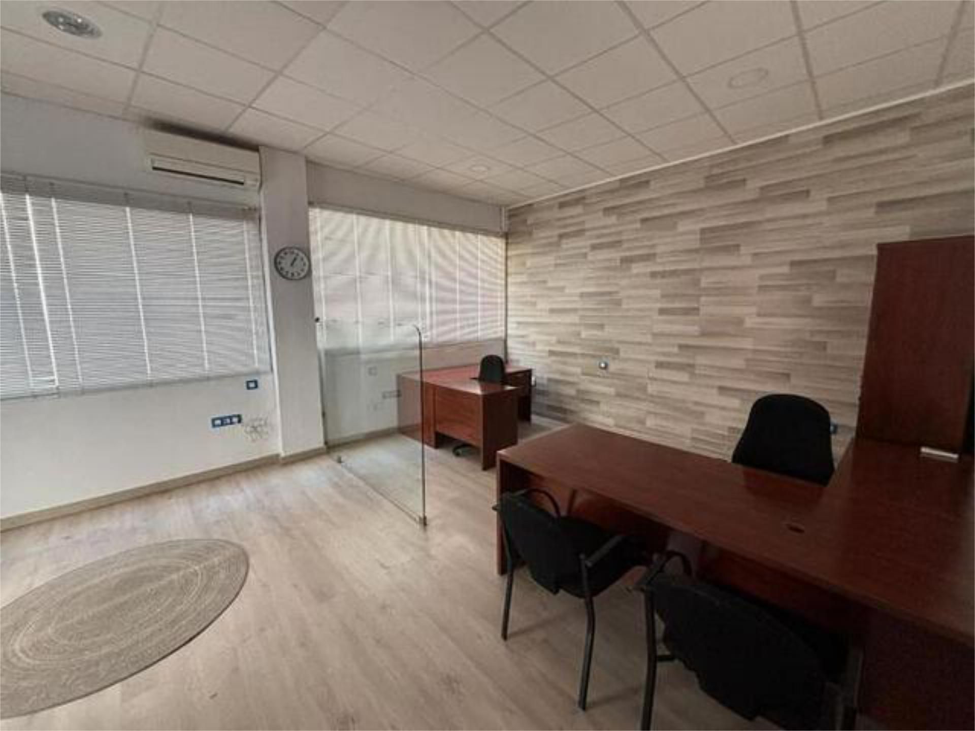 Local de lloguer a Baeza Local de lloguer en Baeza amb Aire condicionat