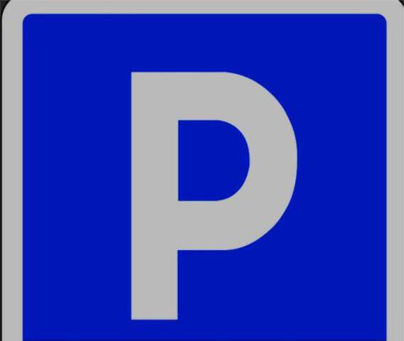 Garaje en Alquiler en La Malagueta - Monte Sancha