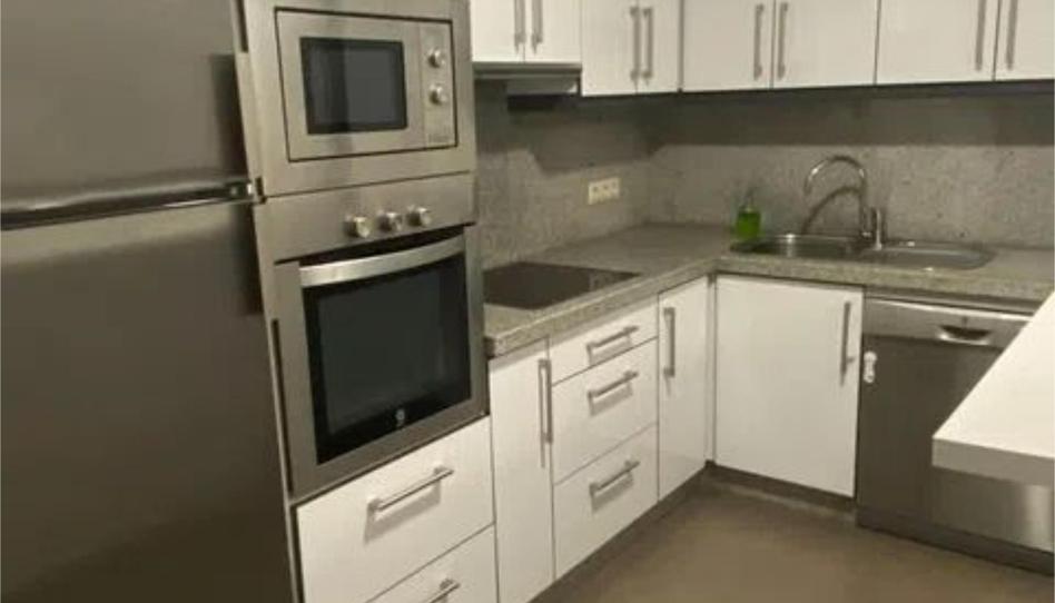 Flat to rent in Rúa de San Pedro, 39, Campus Norte - San Caetano, A Coruña - image 1 Photo 1 of Flat to rent in Rúa de San Pedro, 39, Campus Norte - San Caetano, A Coruña