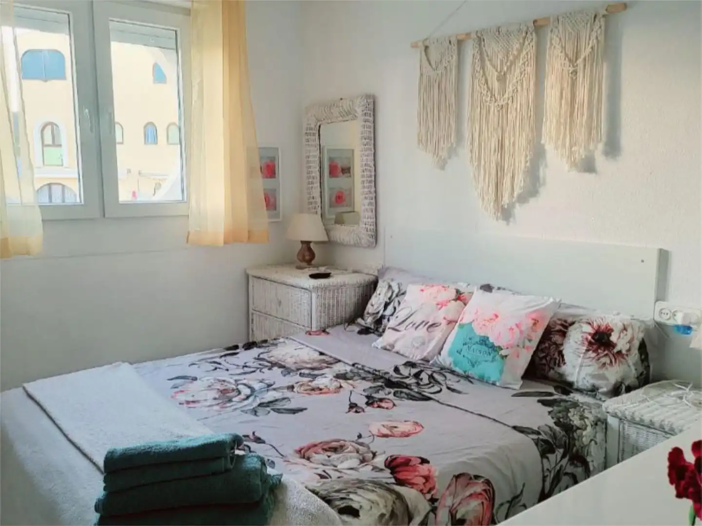 Detached homes for sale in Carrer de Gaianes, 1, Pueblo Español - Coveta Fumá Bedroom of Detached homes for sale in El Campello with Air Conditioner, Heating and Terrace