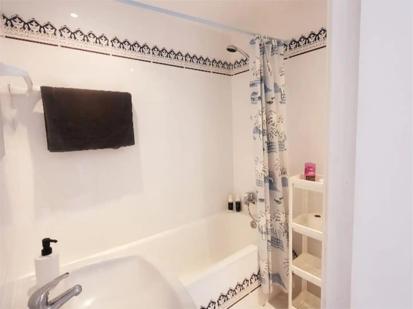 Detached homes for sale in Carrer de Gaianes, 1, Pueblo Español - Coveta Fumá Bathroom of Detached homes for sale in El Campello with Air Conditioner, Heating and Terrace