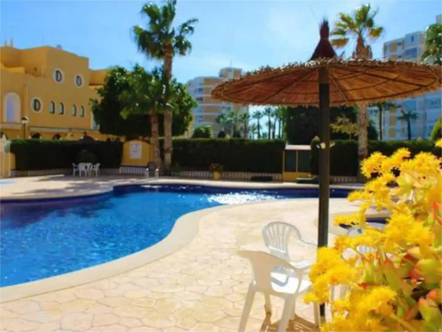Detached homes for sale in Carrer de Gaianes, 1, Pueblo Español - Coveta Fumá Swimming pool of Detached homes for sale in El Campello with Air Conditioner, Heating and Terrace