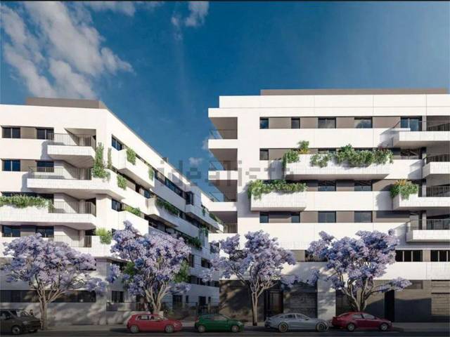 Piso en Venta en Carrer de Montreal 76, 14 en Parc Central